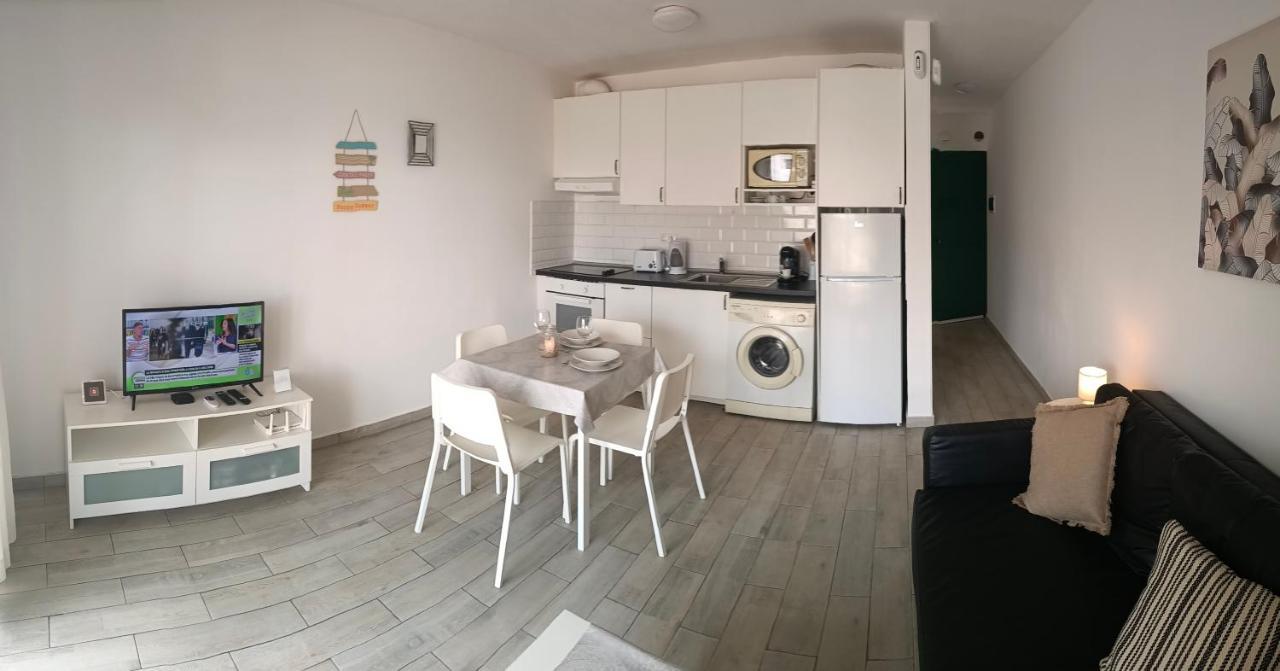 Apartamento Le Petit Costa De Antigua Exterior foto