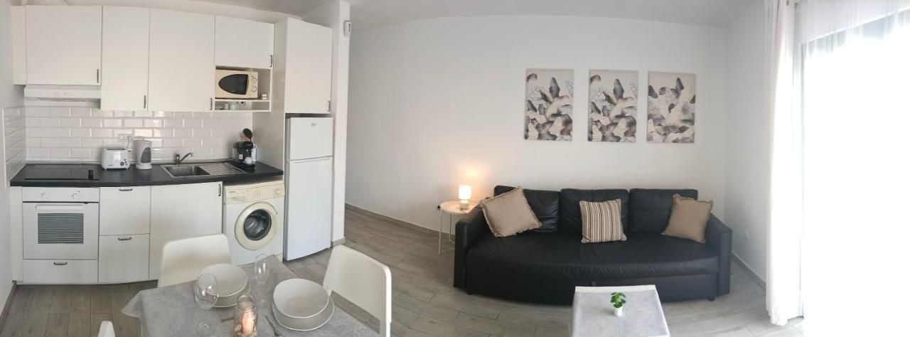 Apartamento Le Petit Costa De Antigua Exterior foto