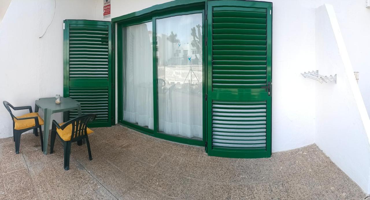Apartamento Le Petit Costa De Antigua Exterior foto